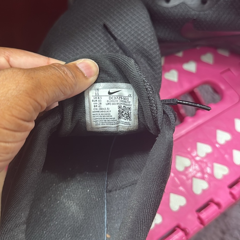 Nike Black sneakers - Picture 4 of 5